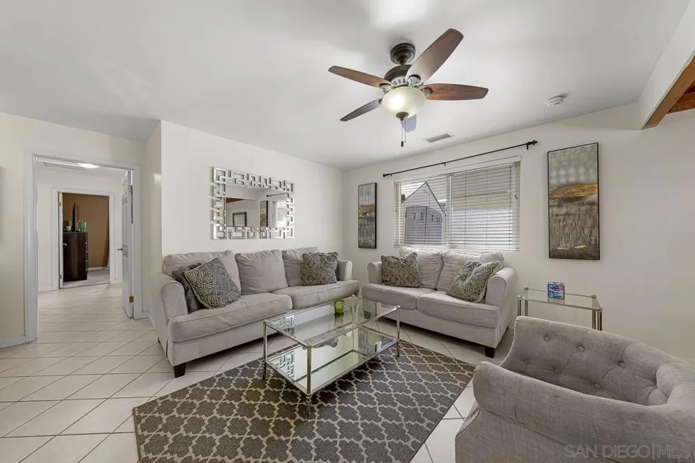 922 Denise Ln El Cajon, CA 92020