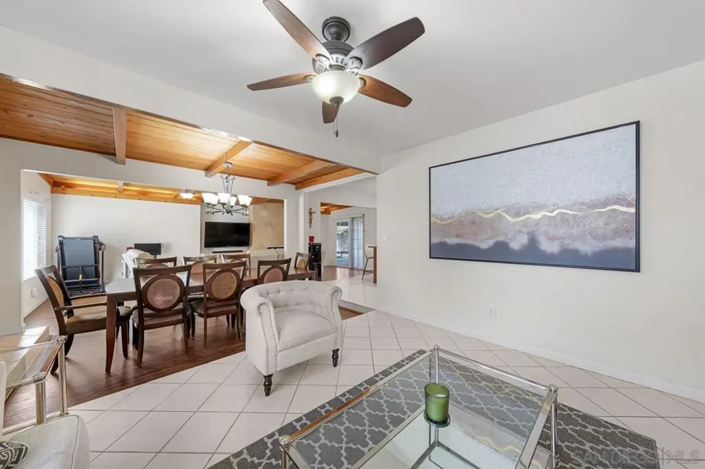 922 Denise Ln El Cajon, CA 92020