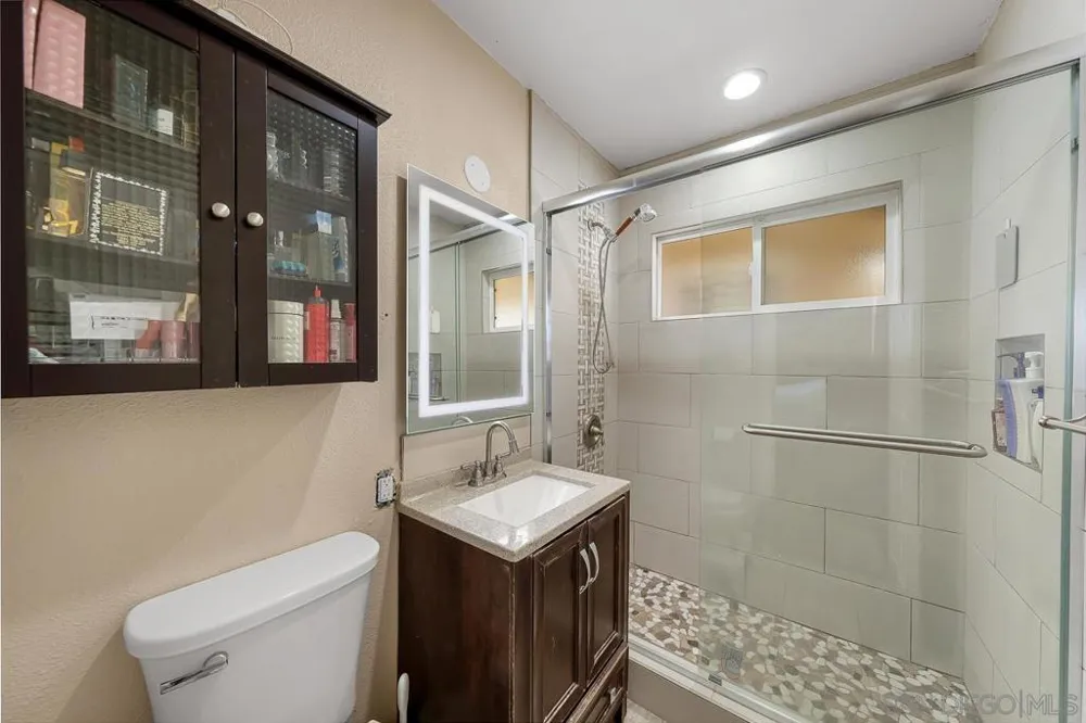 922 Denise Ln El Cajon, CA 92020