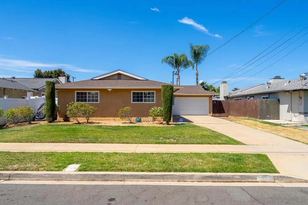 922 Denise Ln El Cajon, CA 92020