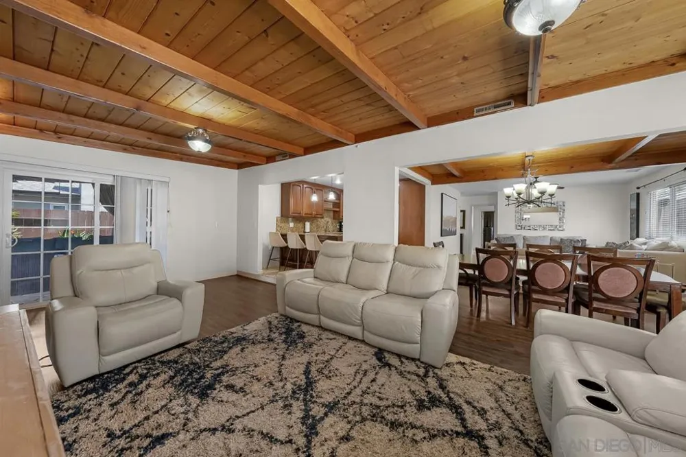 922 Denise Ln El Cajon, CA 92020