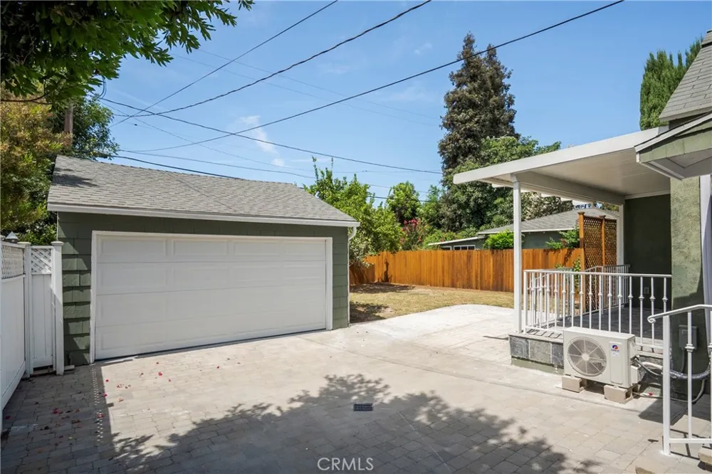 435 S Mariposa Burbank, CA 91506