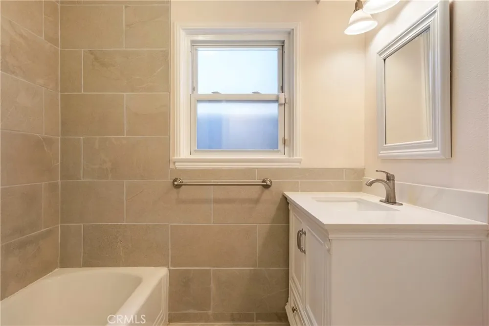 435 S Mariposa Burbank, CA 91506
