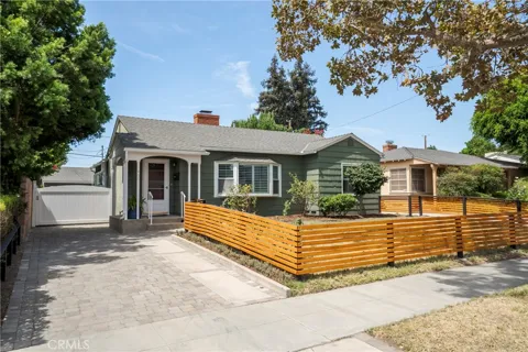 435 S Mariposa