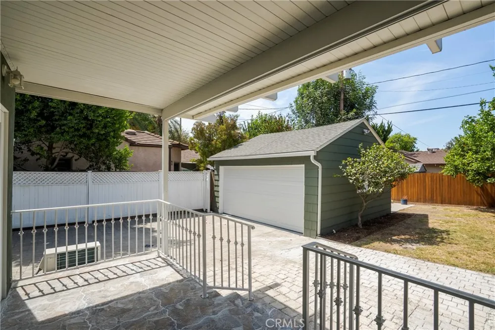435 S Mariposa Burbank, CA 91506