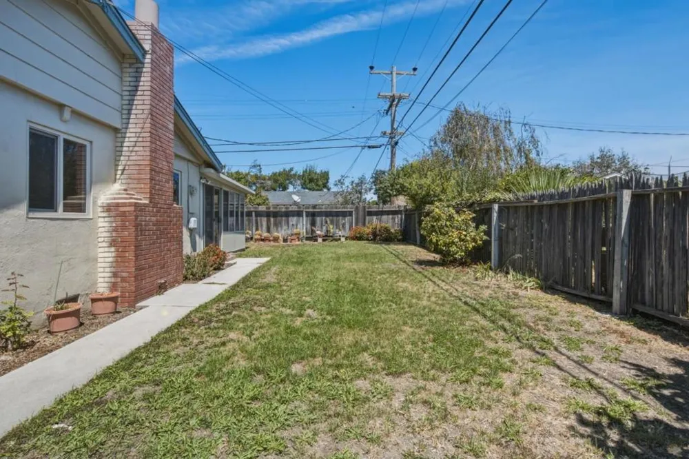 754 San Simeon Drive Salinas, CA 93901
