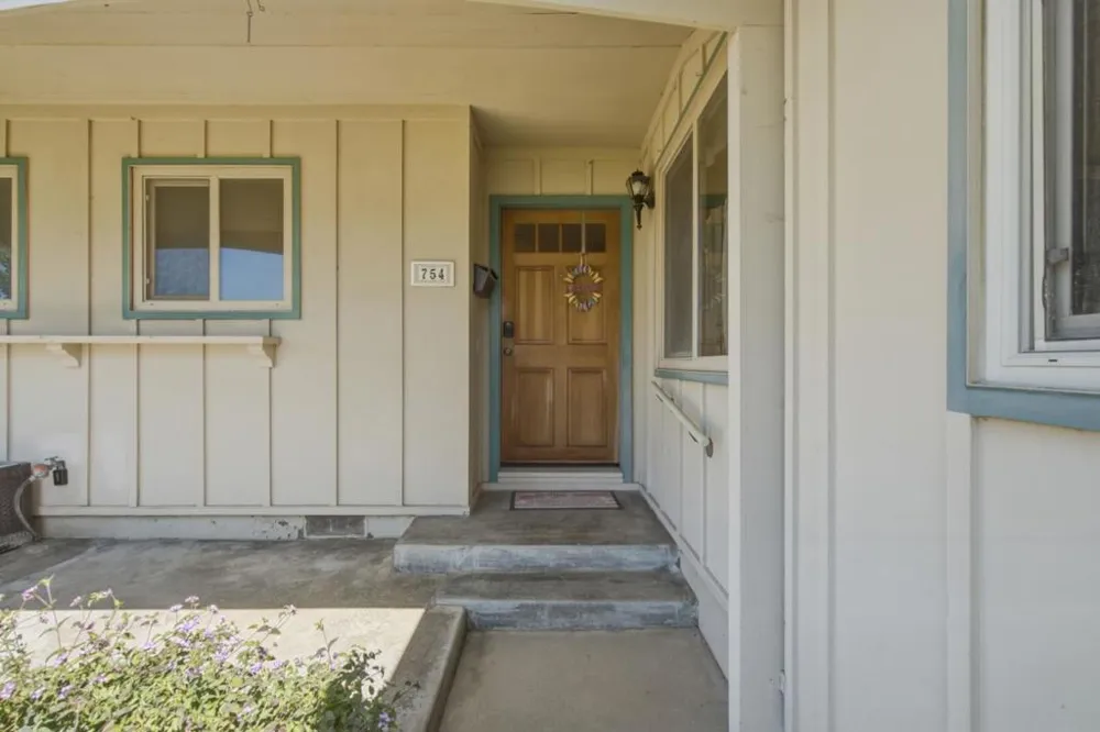 754 San Simeon Drive Salinas, CA 93901