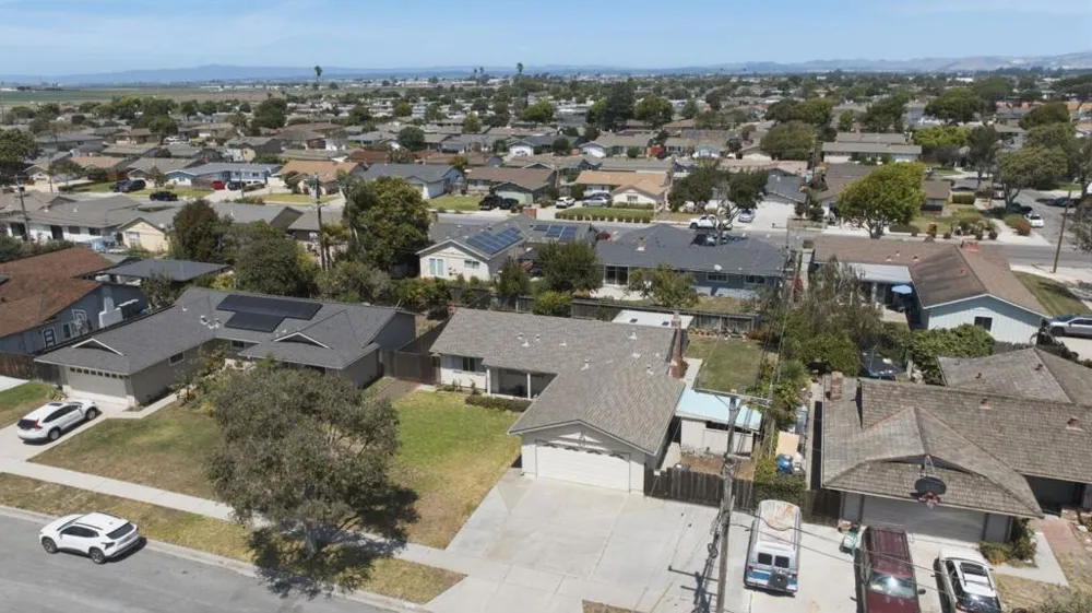 754 San Simeon Drive Salinas, CA 93901