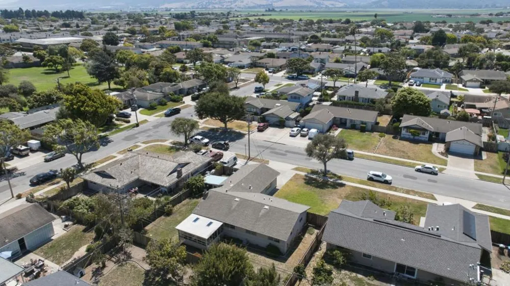754 San Simeon Drive Salinas, CA 93901
