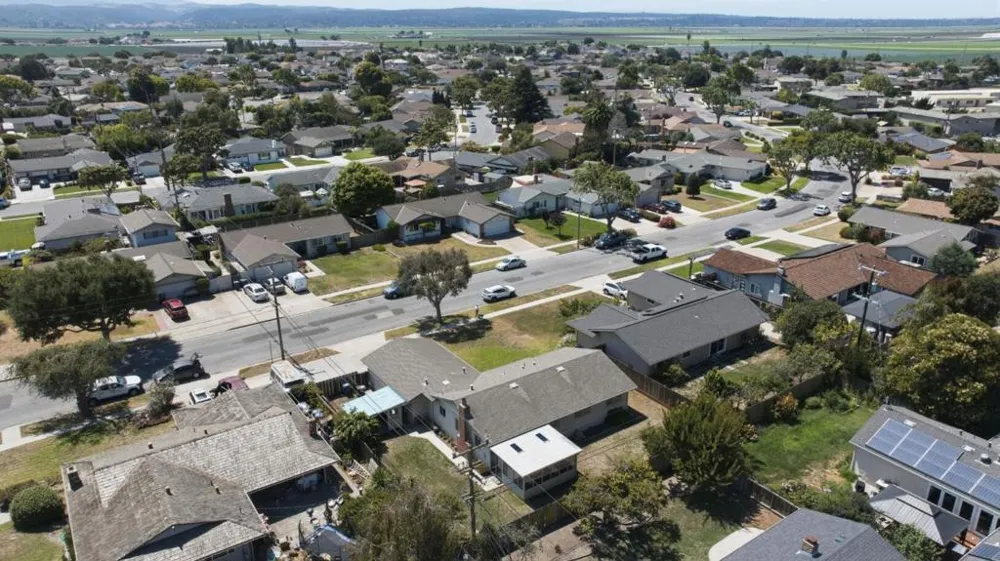 754 San Simeon Drive Salinas, CA 93901