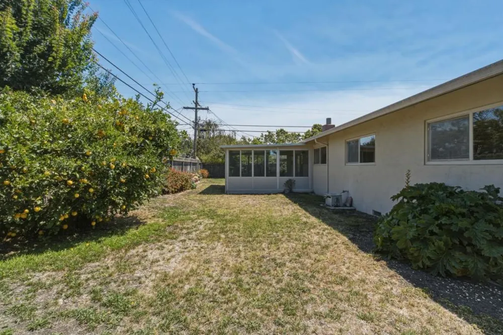 754 San Simeon Drive Salinas, CA 93901