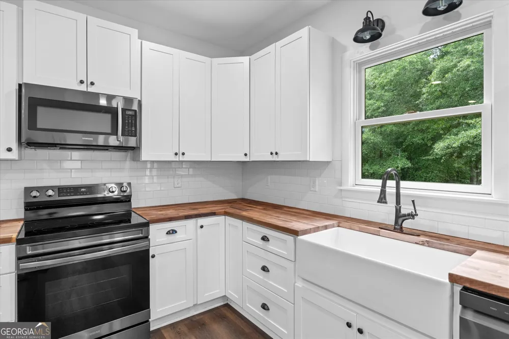498 N Raburn RD Bremen, GA 30110