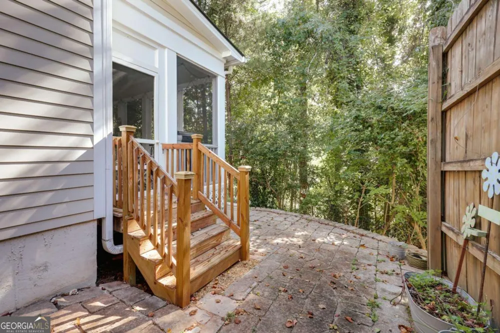 126 Briarcliff RD Athens, GA 30606