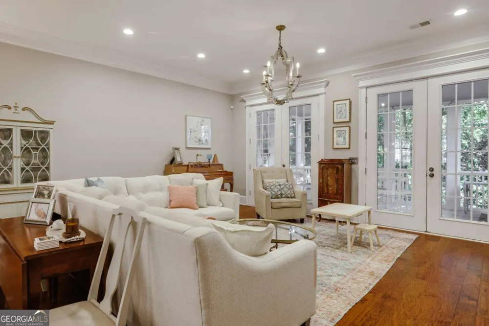 126 Briarcliff RD Athens, GA 30606