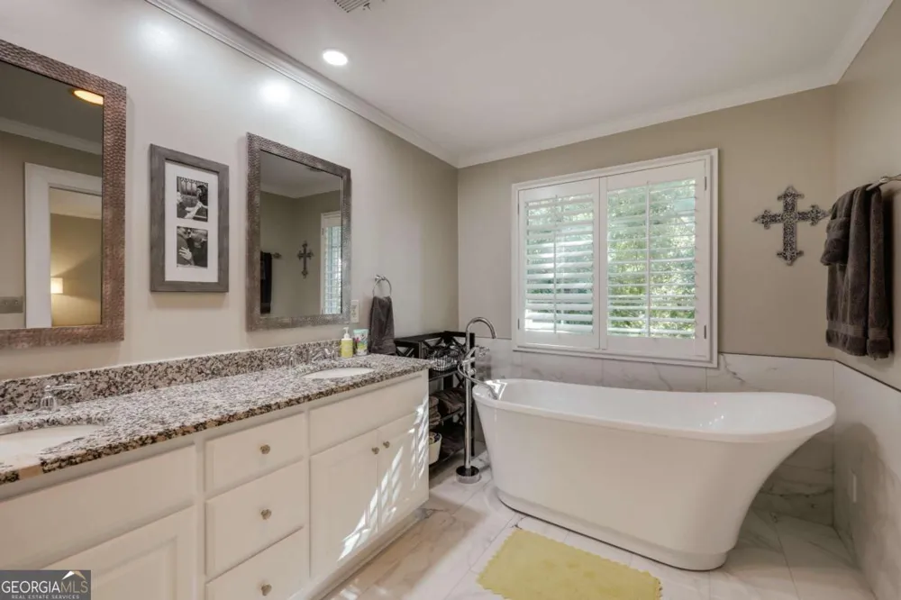126 Briarcliff RD Athens, GA 30606