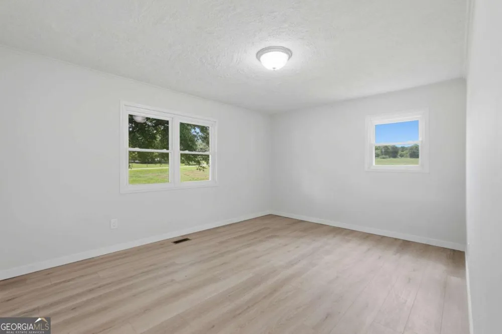 667 Wo Smith RD Jefferson, GA 30549