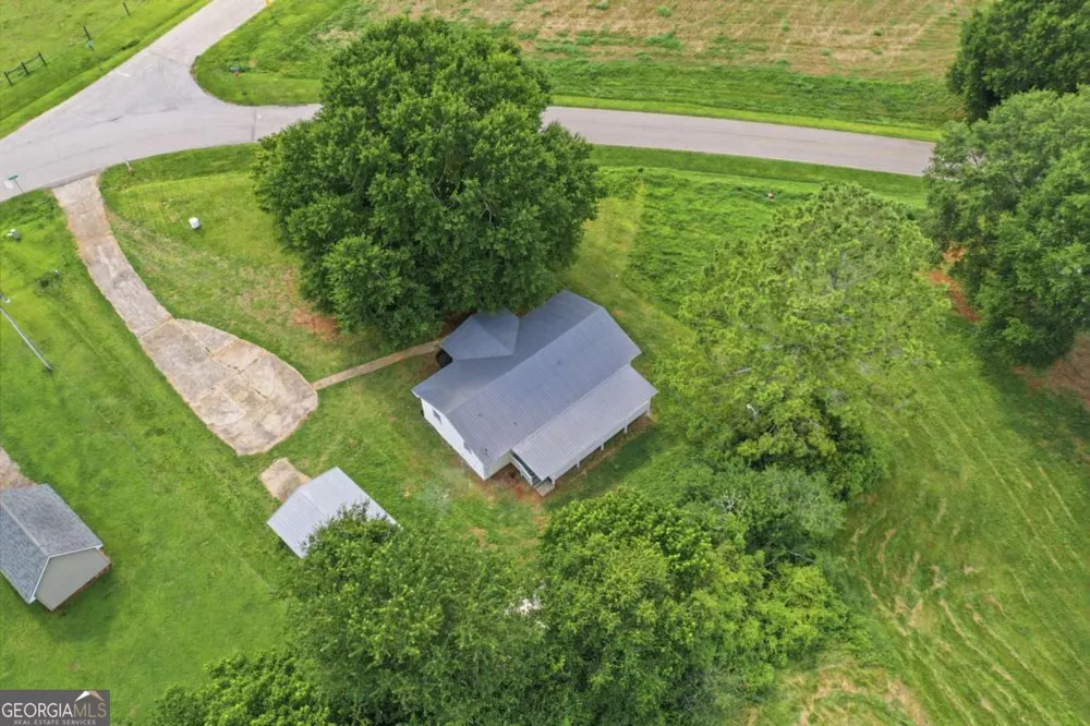 667 Wo Smith RD Jefferson, GA 30549