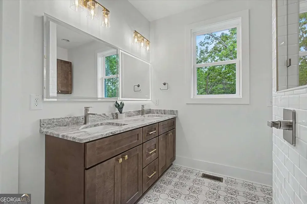 728 Railey RDG NE Ranger, GA 30734