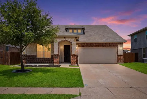 3905 Polar Brook Drive