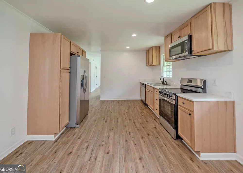 13 Brown ST Toccoa, GA 30577