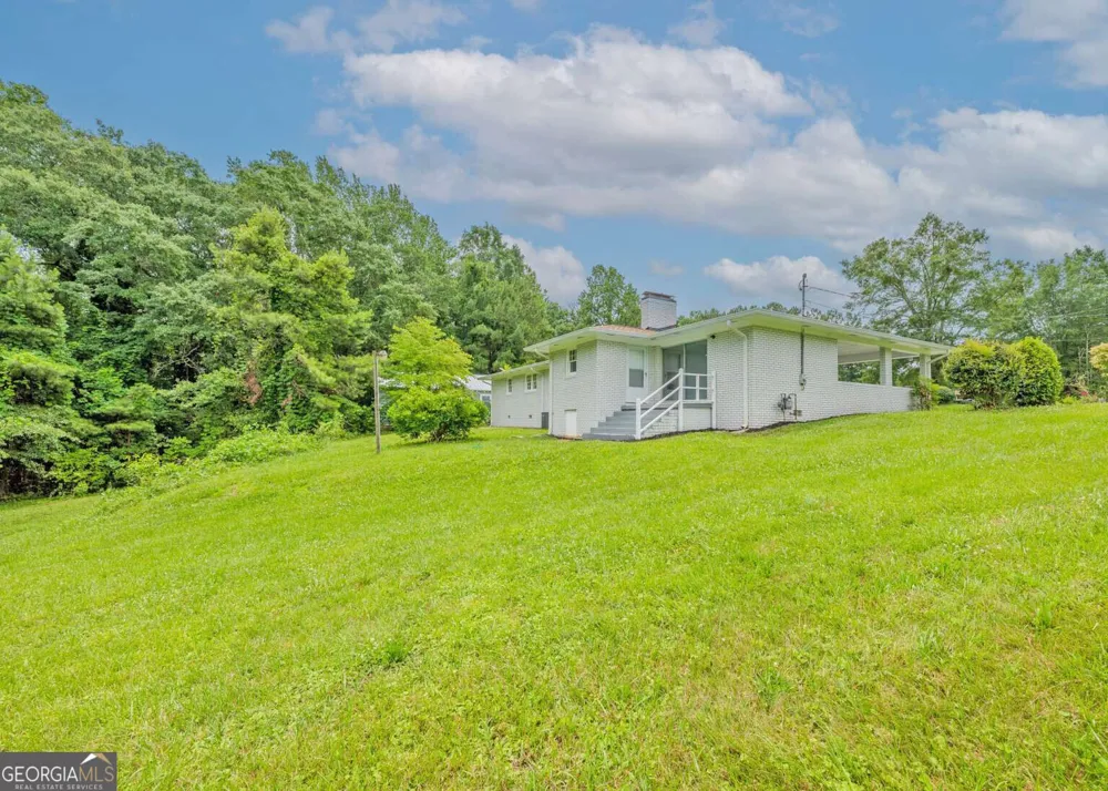 13 Brown ST Toccoa, GA 30577