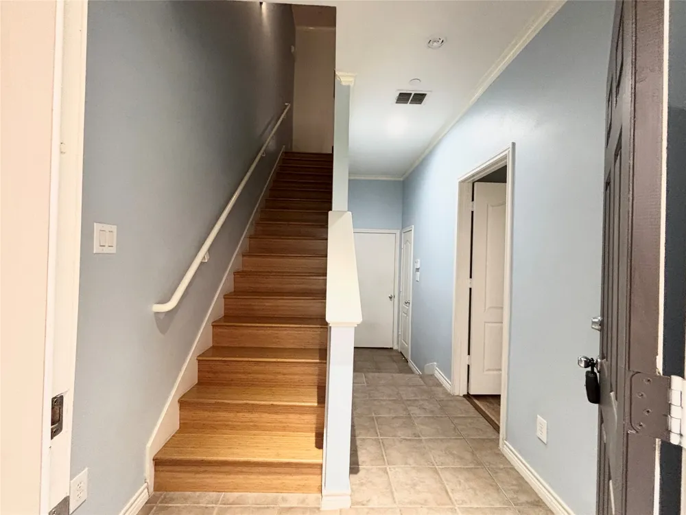 15727 Seabolt Place Addison, TX 75001