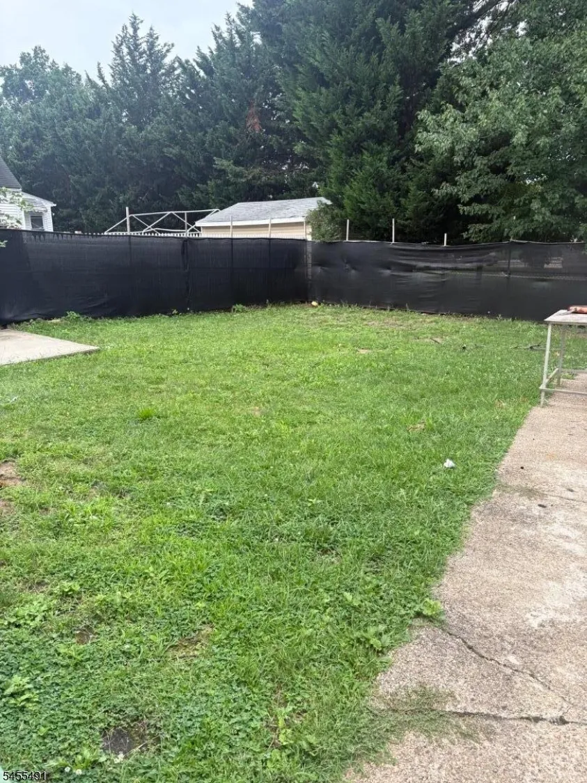 411 Grant St Linden City, NJ 07036