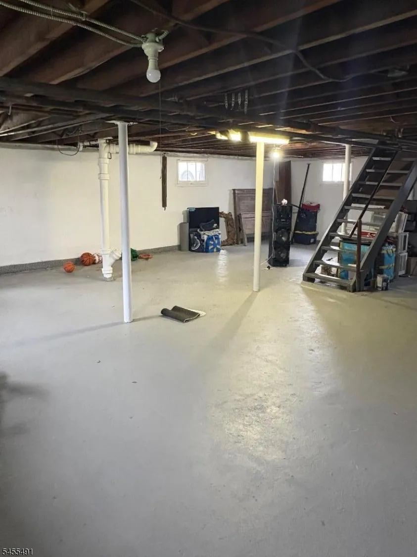 411 Grant St Linden City, NJ 07036
