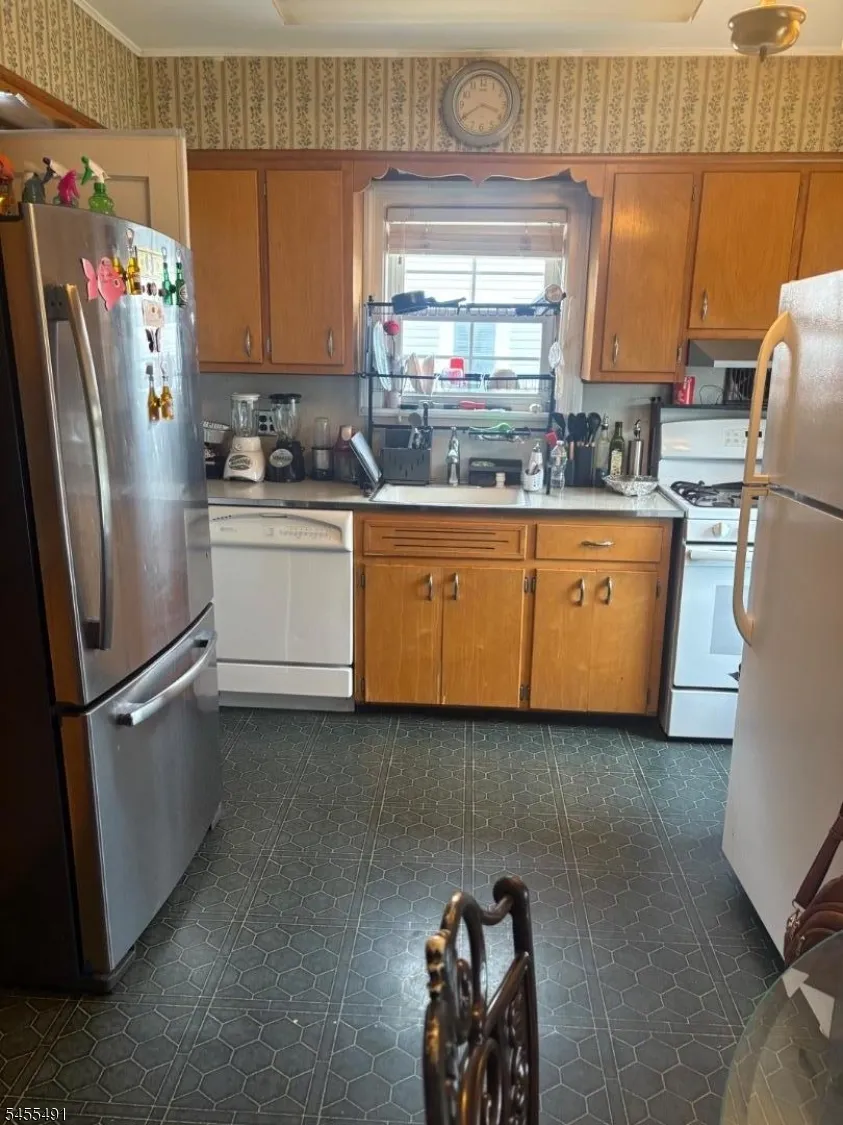 411 Grant St Linden City, NJ 07036