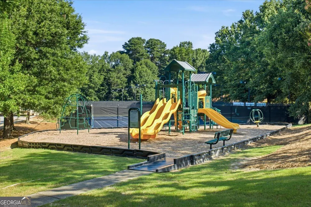 867 Blue Heather CT Lawrenceville, GA 30045