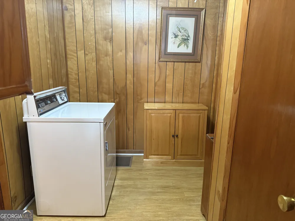 871 Malcolm ST SE Conyers, GA 30012