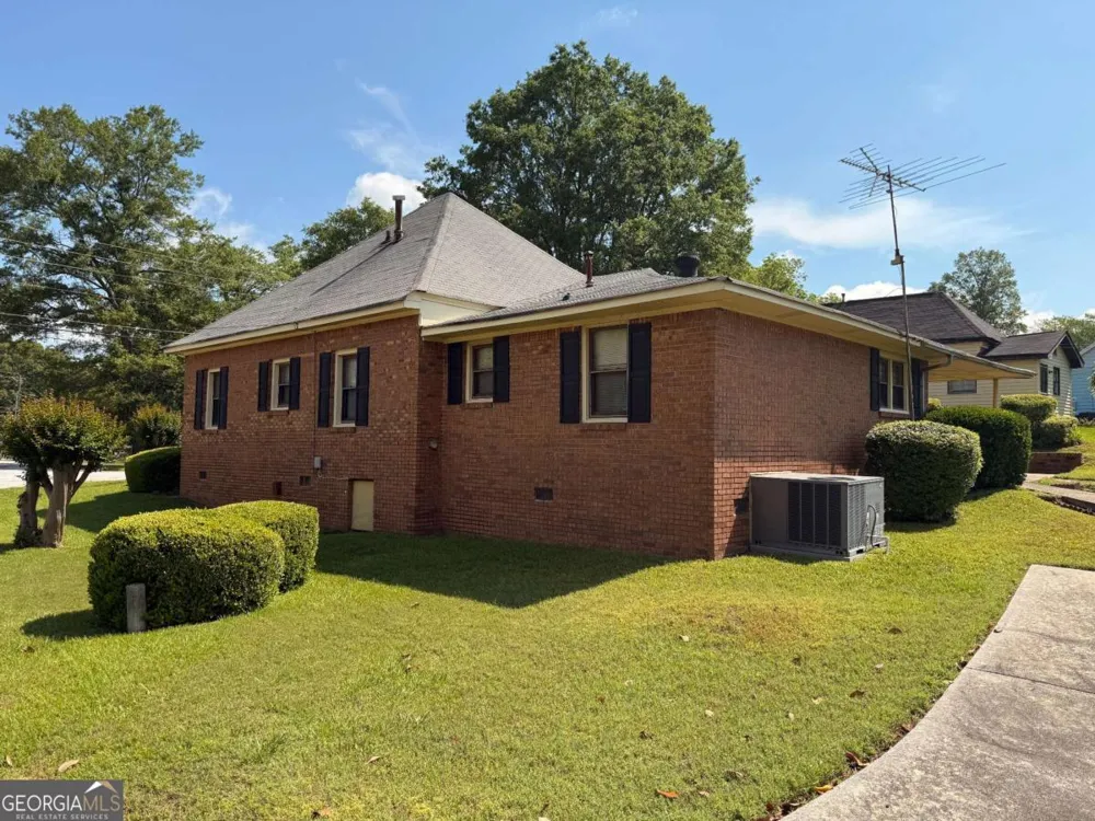 871 Malcolm ST SE Conyers, GA 30012