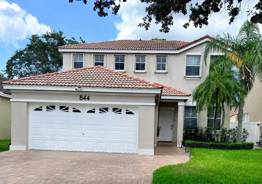 844 Falling Water Road Weston, FL 33326