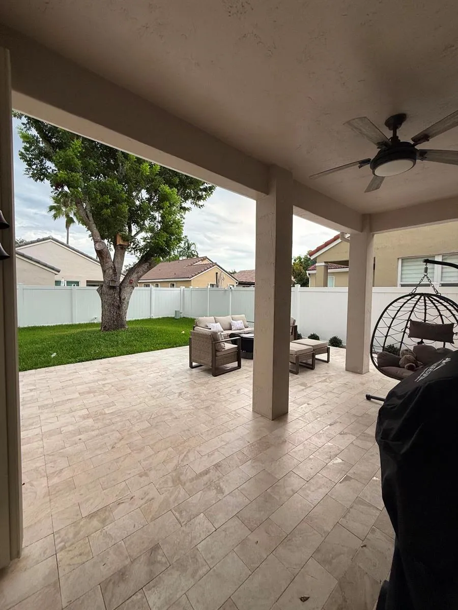 844 Falling Water Road Weston, FL 33326