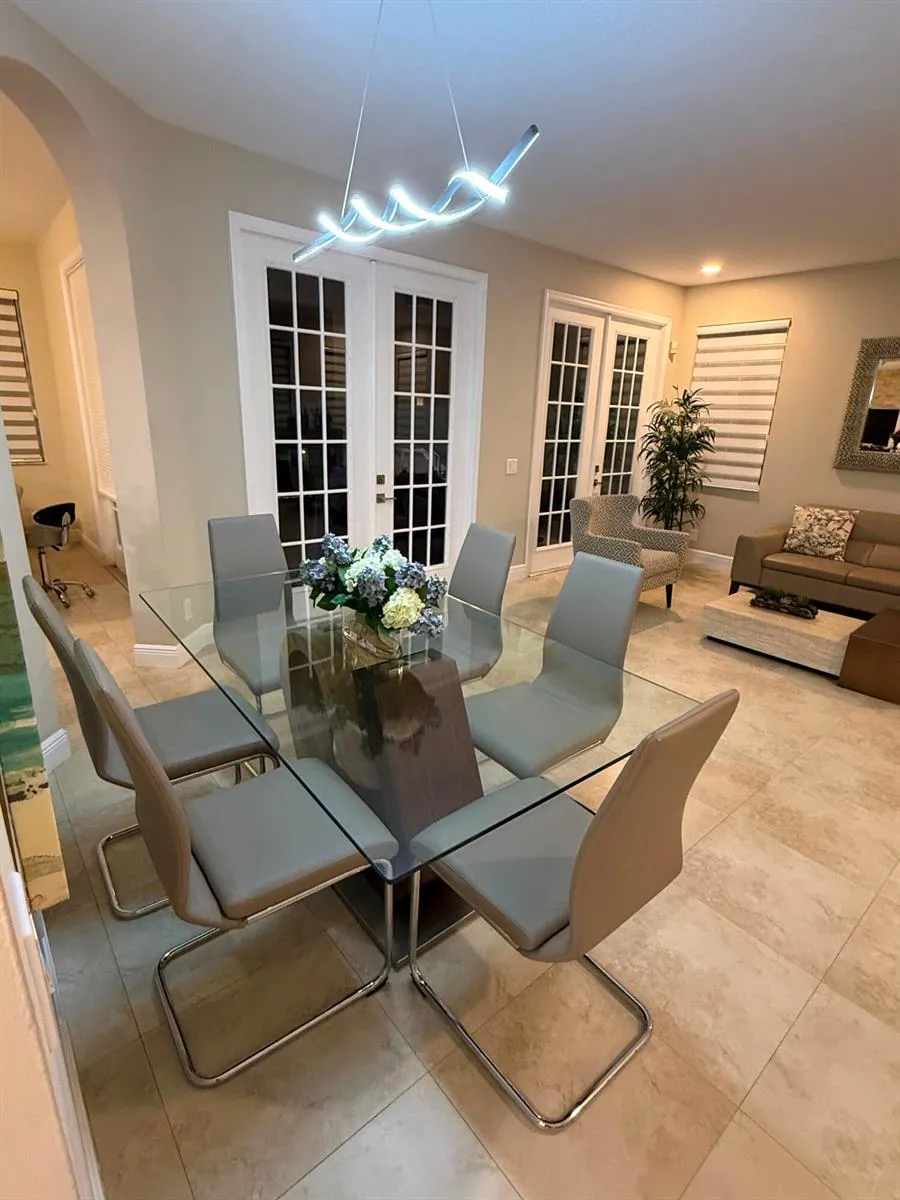 844 Falling Water Road Weston, FL 33326