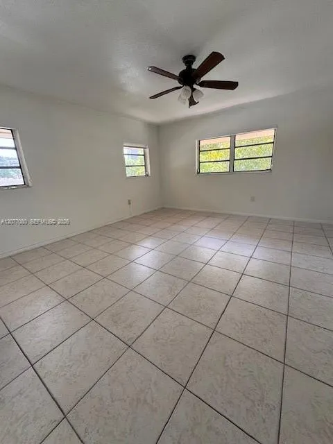 2192 NE 171st St #1 North Miami Beach, FL 33162