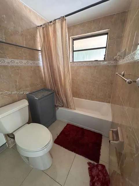 2192 NE 171st St #1 North Miami Beach, FL 33162