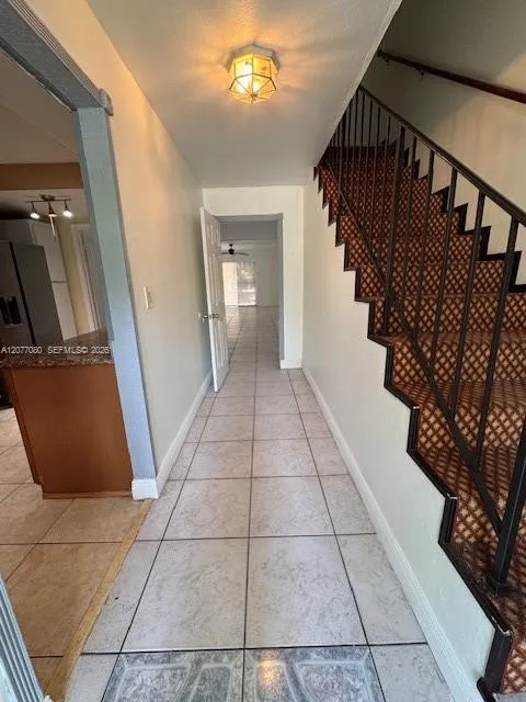 2192 NE 171st St #1 North Miami Beach, FL 33162