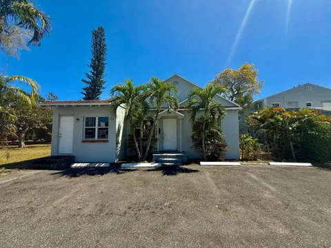3608 BROADWAY AVENUE