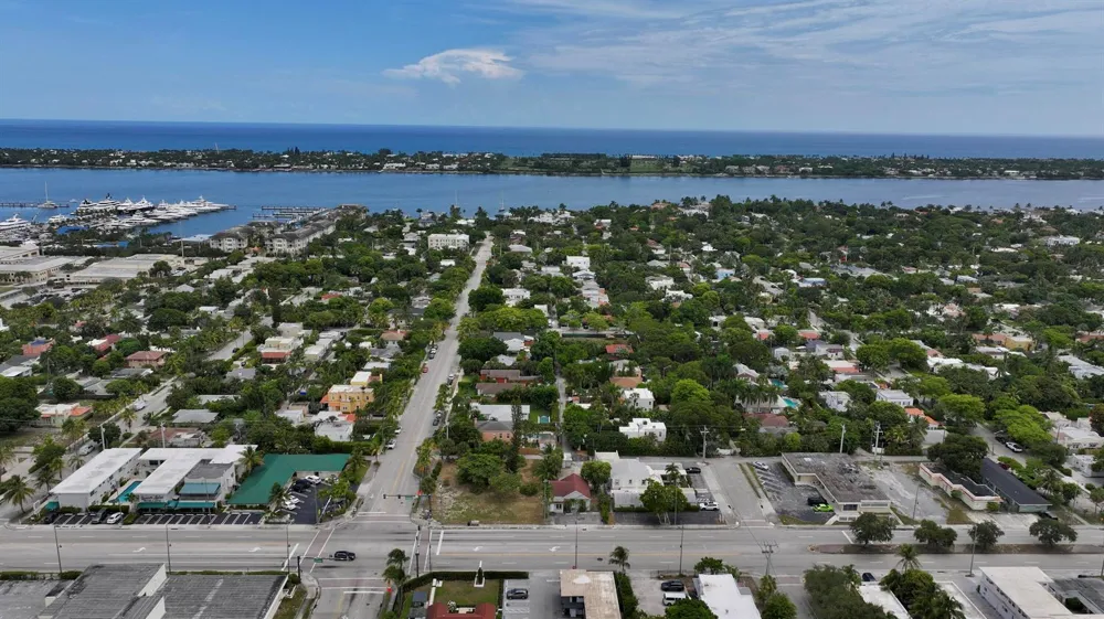 3608 Broadway Avenue West Palm Beach, FL 33407