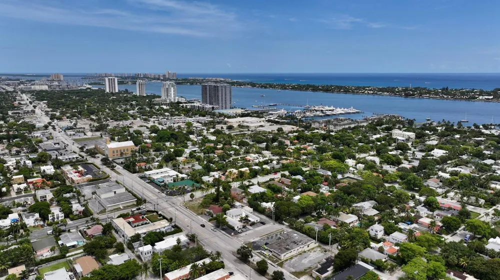 3608 Broadway Avenue West Palm Beach, FL 33407