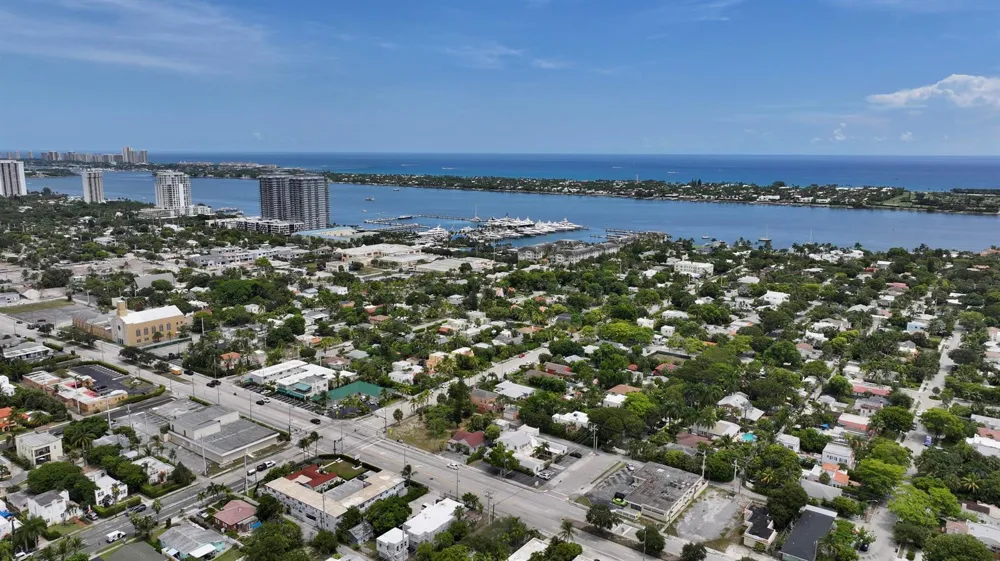 3608 Broadway Avenue West Palm Beach, FL 33407