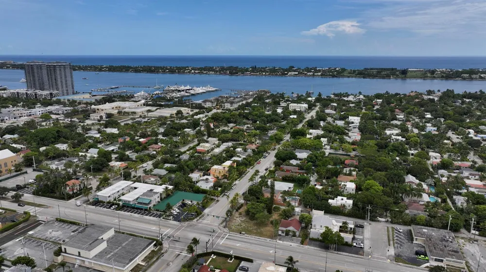 3608 Broadway Avenue West Palm Beach, FL 33407