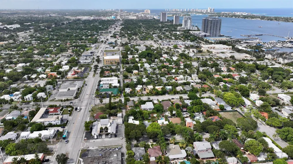 3608 Broadway Avenue West Palm Beach, FL 33407