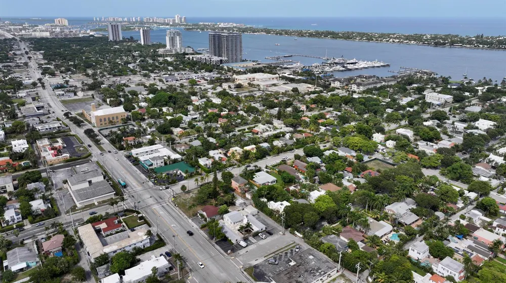 3608 Broadway Avenue West Palm Beach, FL 33407