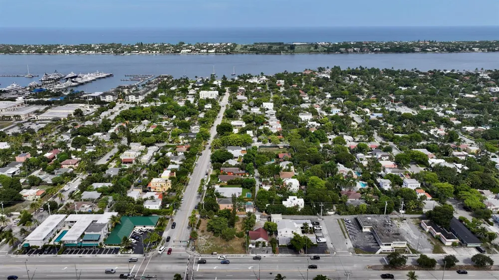 3608 Broadway Avenue West Palm Beach, FL 33407