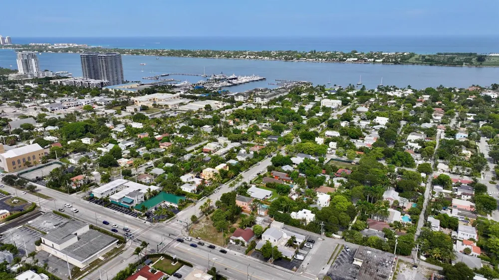 3608 Broadway Avenue West Palm Beach, FL 33407