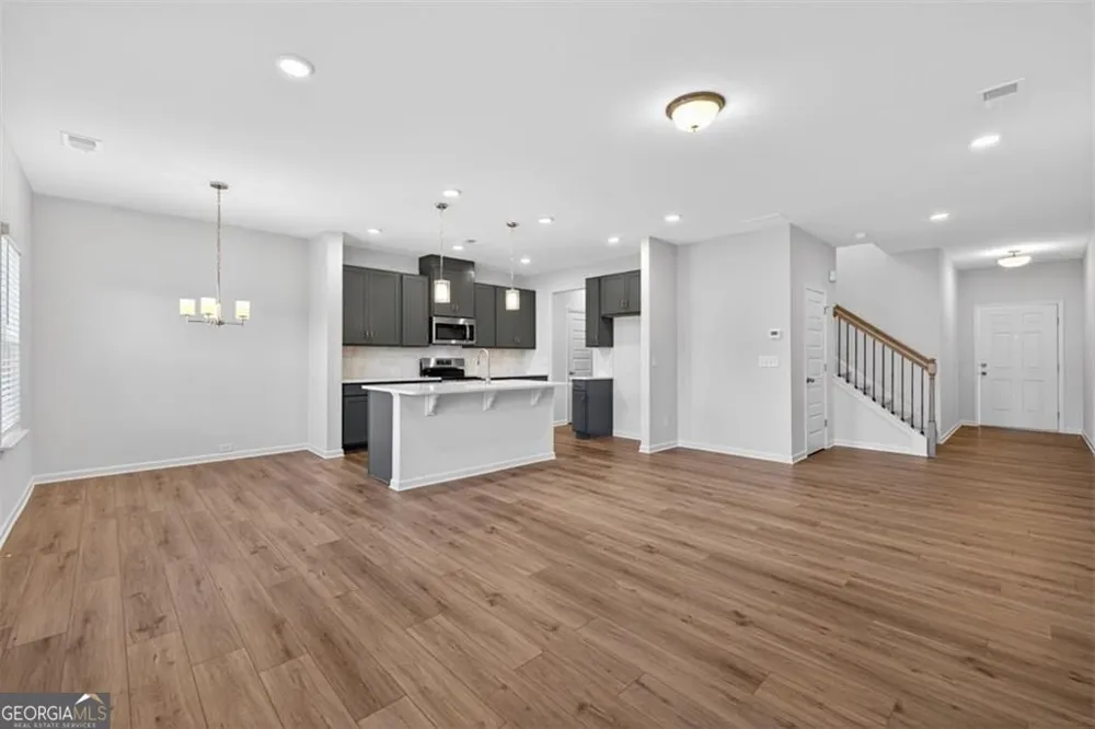 32 Jacobs Farm LN Lawrenceville, GA 30045