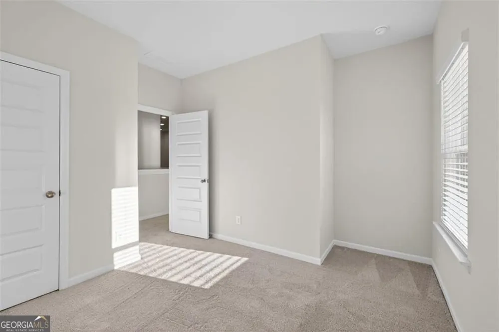 32 Jacobs Farm LN Lawrenceville, GA 30045