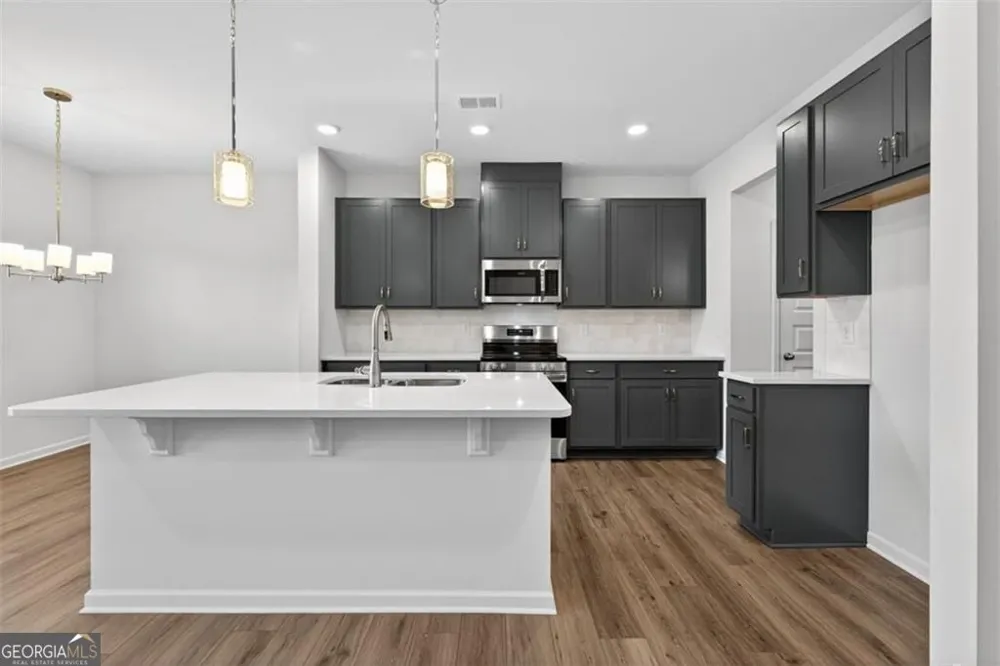 32 Jacobs Farm LN Lawrenceville, GA 30045